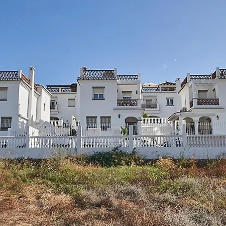 Pura - Private Jacuzzi & Heated Pool Feriehus