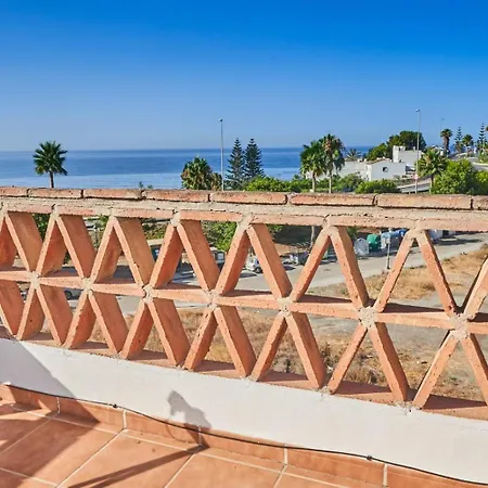 Pura - Private Jacuzzi & Heated Pool