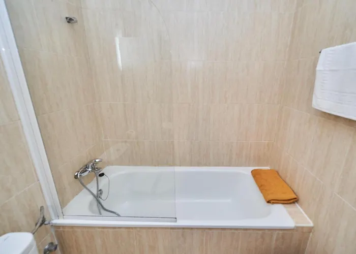 Дом отдыха Pura - Private Jacuzzi & Heated Pool Нерха