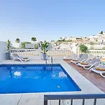 Pura - Private Jacuzzi & Heated Pool *