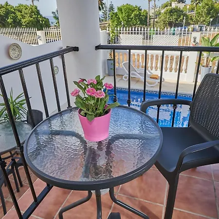 Pura - Private Jacuzzi & Heated Pool