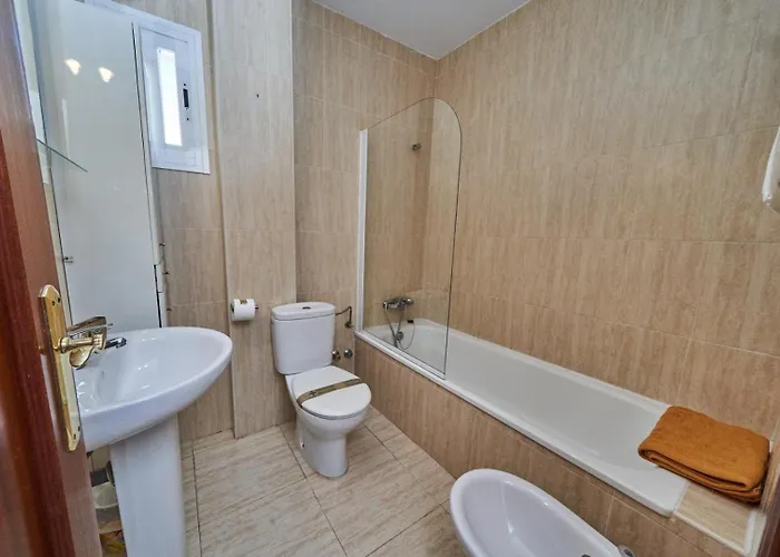 Holiday home Pura - Private Jacuzzi & Heated Pool