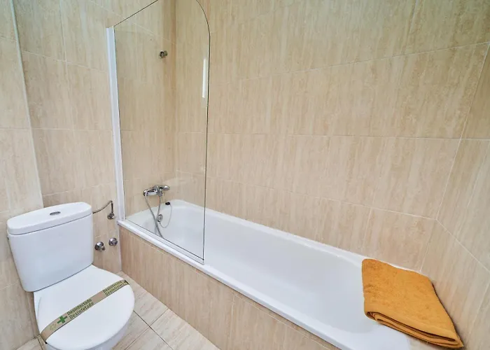 Pura - Private Jacuzzi & Heated Pool *