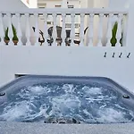 Pura - Private Jacuzzi & Heated Pool Dom wakacyjny *