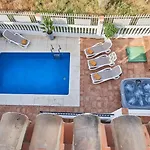 Pura - Private Jacuzzi & Heated Pool Dom wakacyjny *