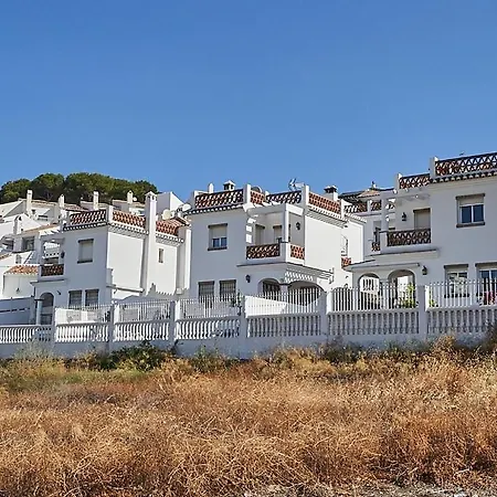 Pura - Private Jacuzzi & Heated Pool