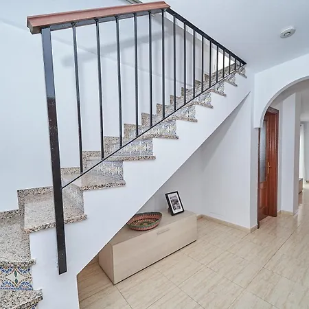 Dom wakacyjny Pura - Private Jacuzzi & Heated Pool *