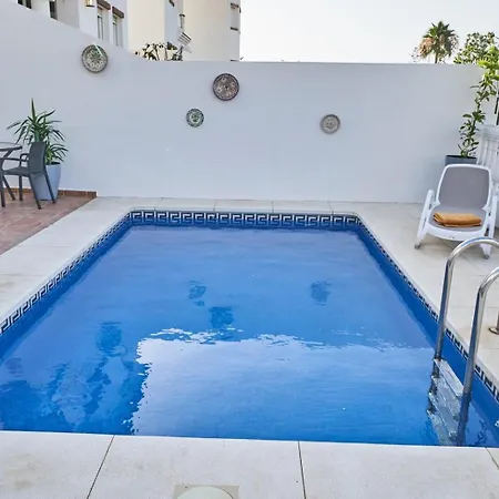 Semesterbostad Pura - Private Jacuzzi & Heated Pool *