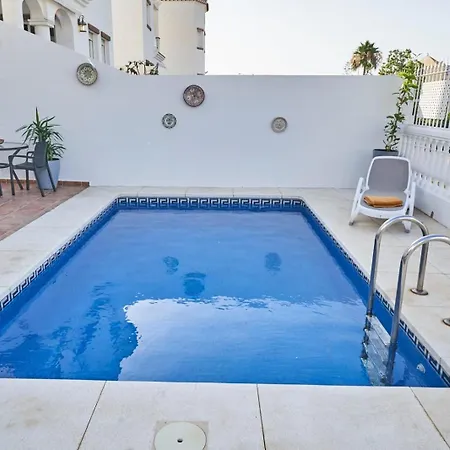 Pura - Private Jacuzzi & Heated Pool Prázdninový dům