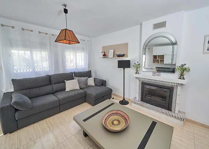 Dom wakacyjny Pura - Private Jacuzzi & Heated Pool *