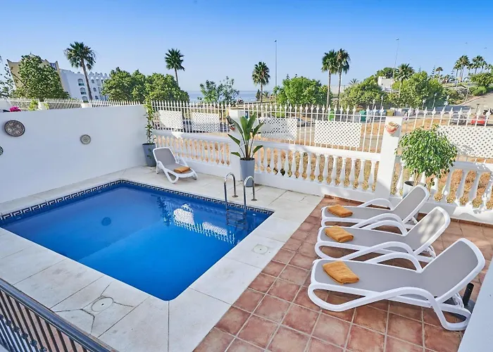 펜션 Pura - Private Jacuzzi & Heated Pool 네르하