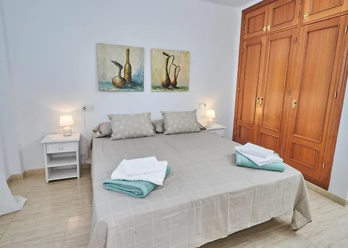 Pura - Private Jacuzzi & Heated Pool Holiday home Nerja
